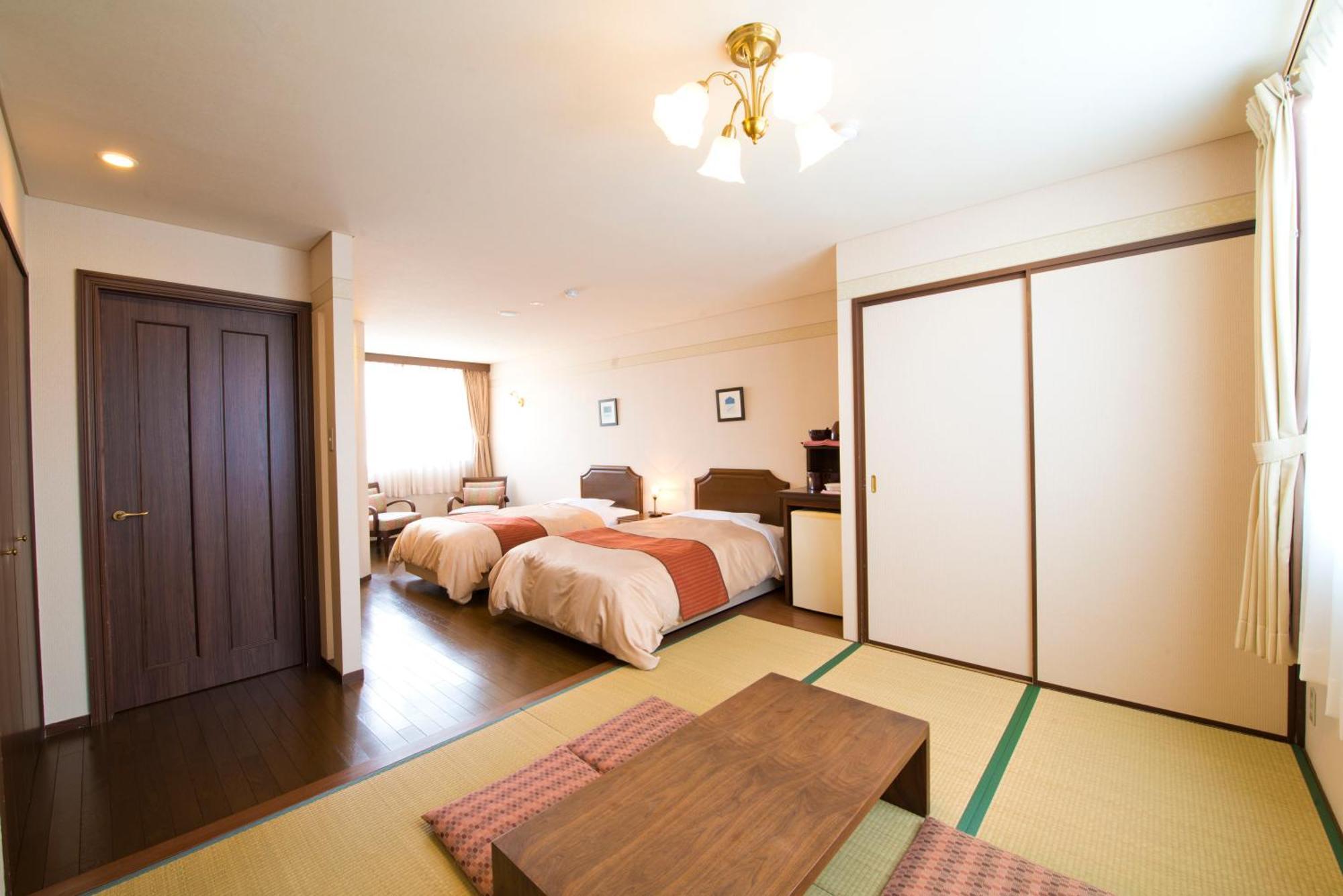 Yusennosato Hotel Nadeshiko Yoro  Экстерьер фото